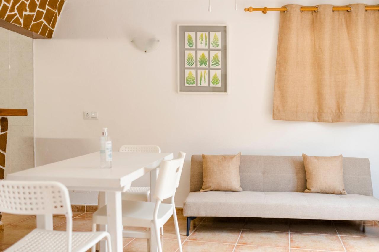 Apartamentos Mayans San Ferrán de ses Roques Exterior foto