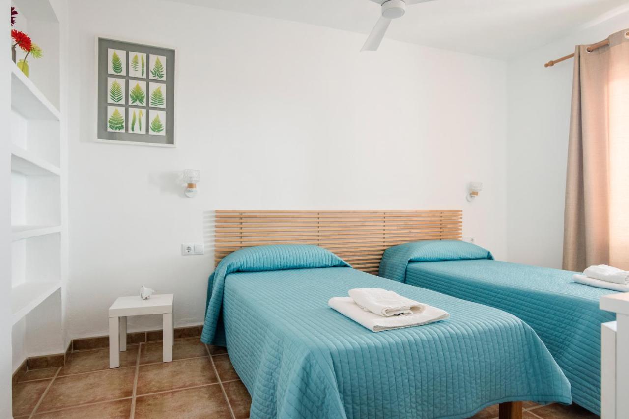 Apartamentos Mayans San Ferrán de ses Roques Exterior foto